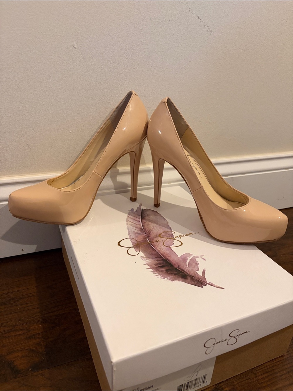Jessica Simpson Nude Patent Platform Pumps- EUC - Picture 3 of 7